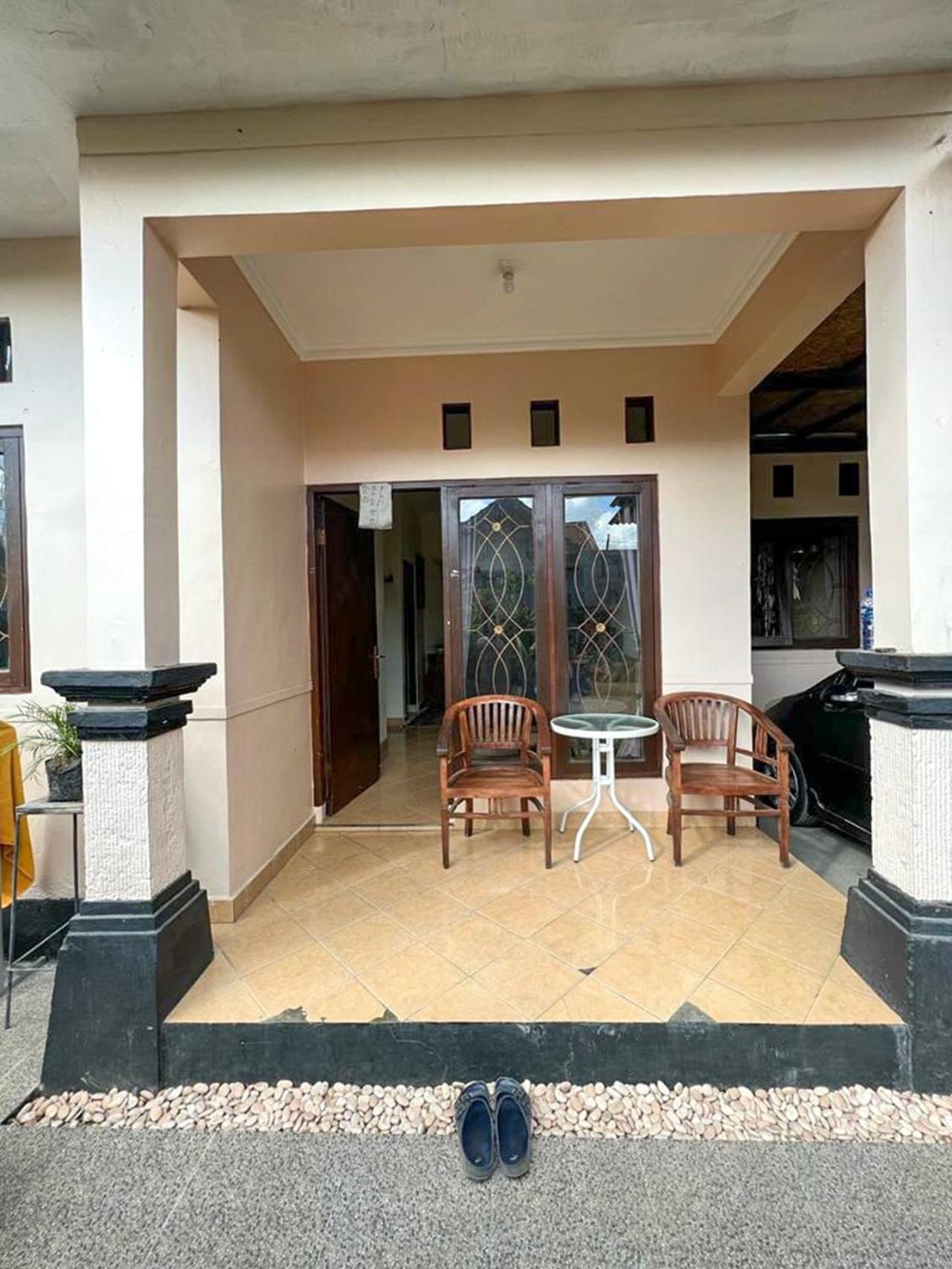 Kadek Jingga House - 3 Bedroom By Bijak Ungasan Exteriör bild